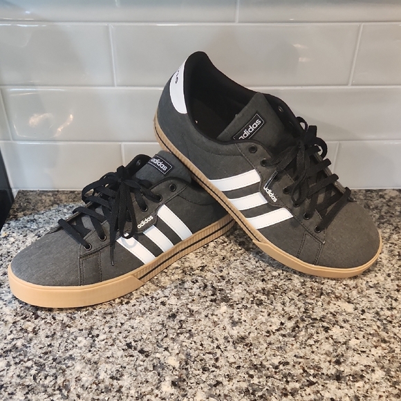 Adidas Classic Gray Sneakers with White Stripes - Picture 1 of 9